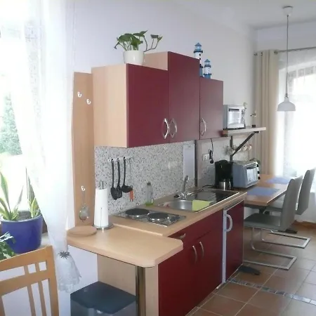 Studio Fur 2 Personen Ca 29 M In Dassow, Ostseekuste Deutschland Landkreis Nordwestmecklenburg *