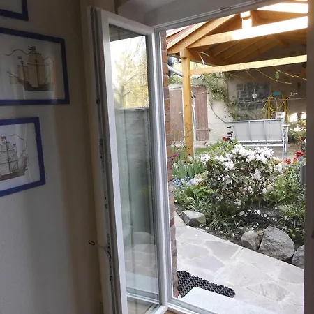 Studio Fur 2 Personen Ca 29 M In Dassow, Ostseekuste Deutschland Landkreis Nordwestmecklenburg *